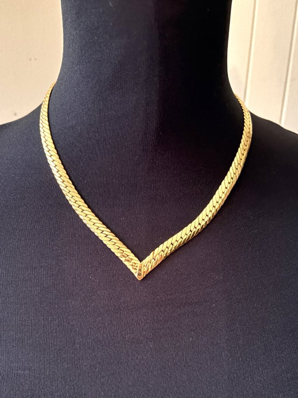 Vintage Joan Rivers Gold Tone Chevron Necklace V Shape Herringbone Choker Collar